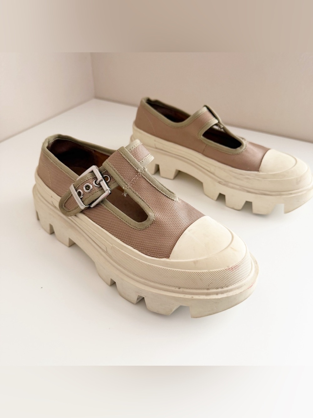 Jeffrey Campbell Marley Marry Jane Canvas Platforms size 8 - Picture 4 of 6